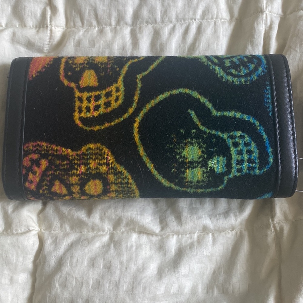 Black with Skulls Pendelton Wallet (Never used!)